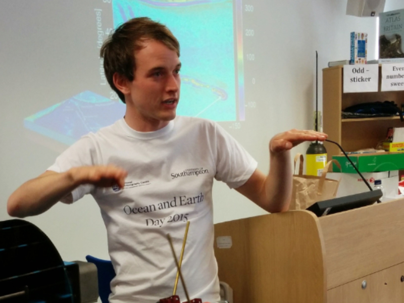 Luke describing plesiosaur hydrodynamics at Ocean and Earth Day 2015 at the National Oceanography Centre